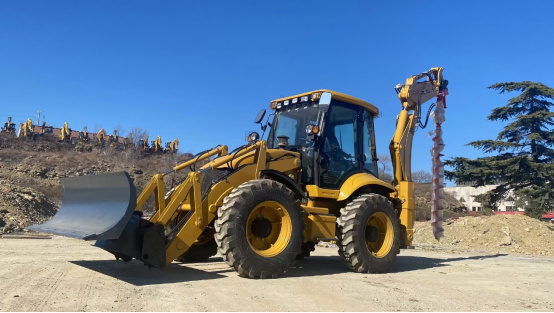 Sehlopha sa li-backhoe loaders (1)