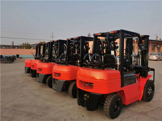 Truk forklift gas (3)